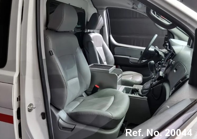  Hyundai / Grand Starex Stock No. 20044